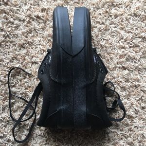 New With Box Vans Classic Black Women’s Size 6